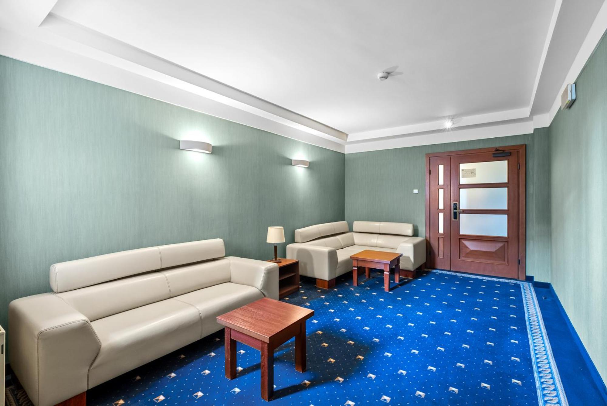 Hotel Diament Vacanza Katowice - Siemianowice Siemianowice Śląskie Exteriör bild