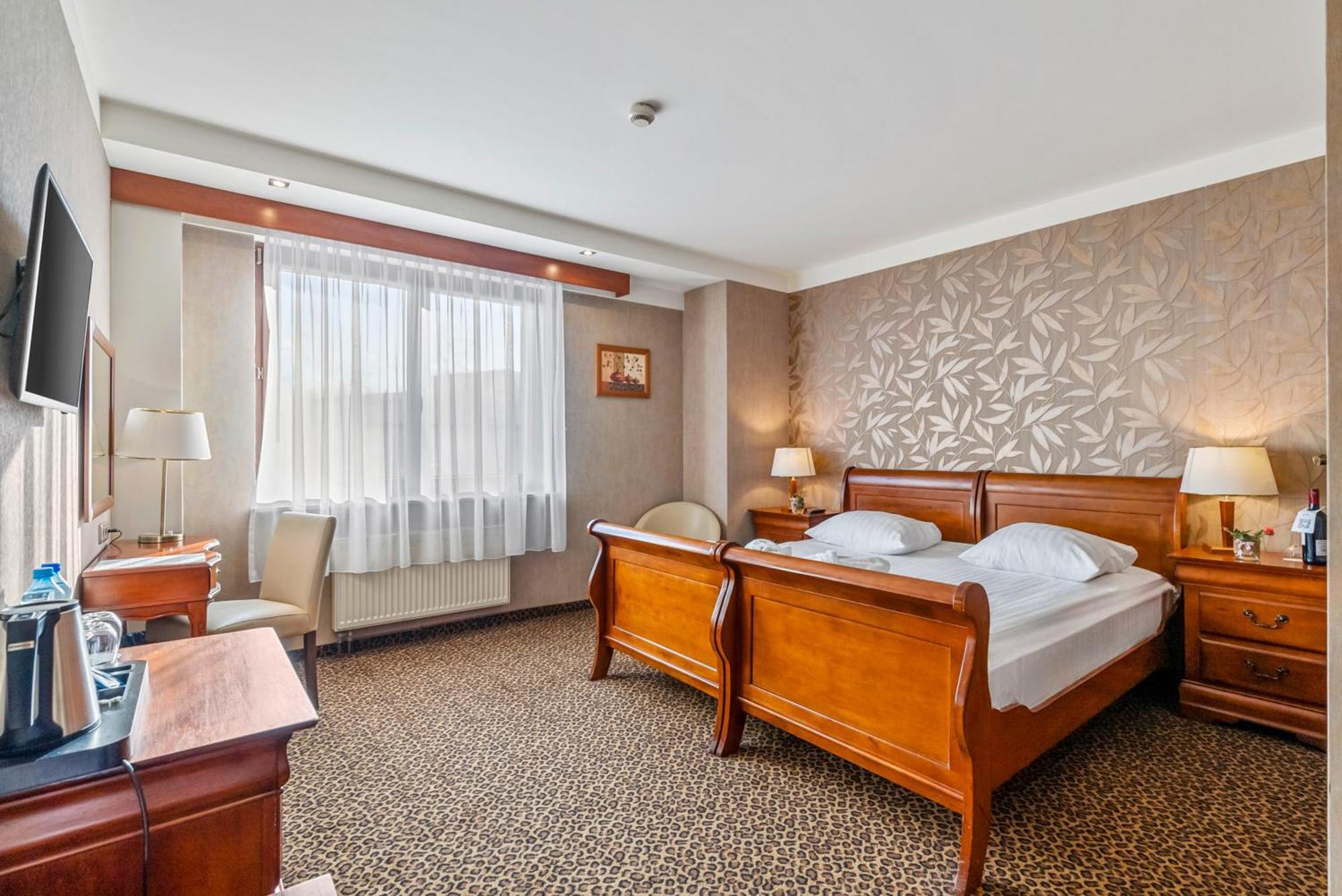 Hotel Diament Vacanza Katowice - Siemianowice Siemianowice Śląskie Exteriör bild
