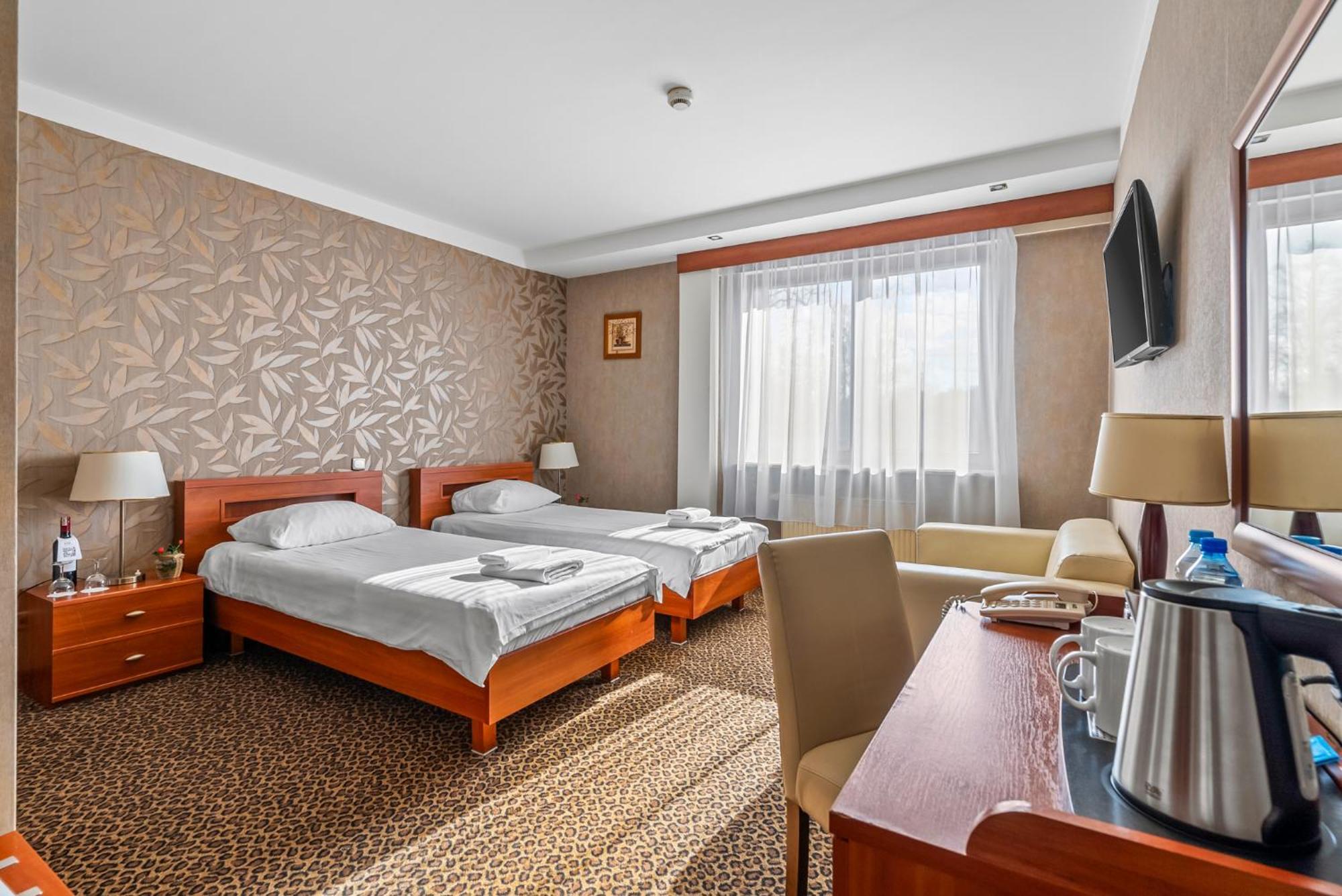 Hotel Diament Vacanza Katowice - Siemianowice Siemianowice Śląskie Exteriör bild